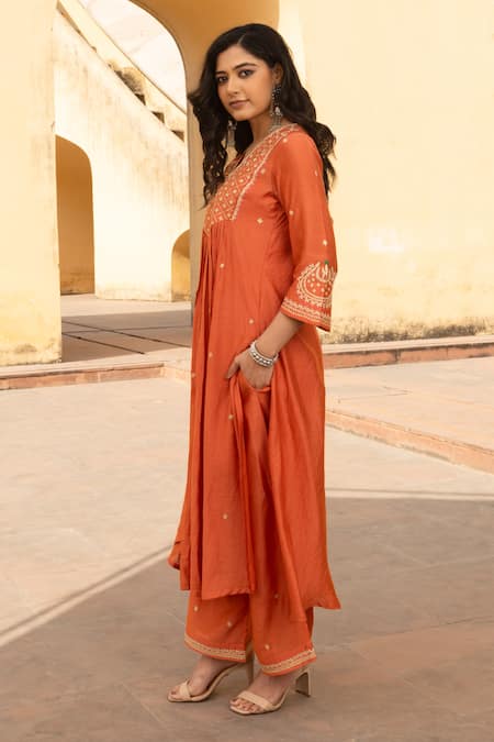 ASRUMO_Orange Chanderi Embroidery Split V-neck Ditsy Bloom Kurta Set _at_Aza_Fashions