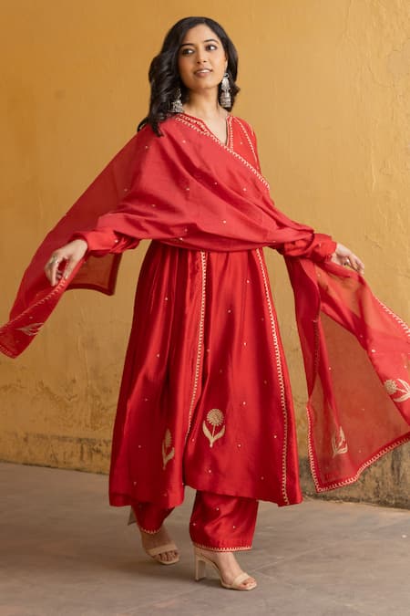 ASRUMO Red Chanderi Embroidery Split V-neck Wildbloom Anarkali Set at Aza Fashions ASRUMO_Red Chanderi Embroidery Split V-neck Wildbloom Anarkali Set _at_Aza_Fashions
