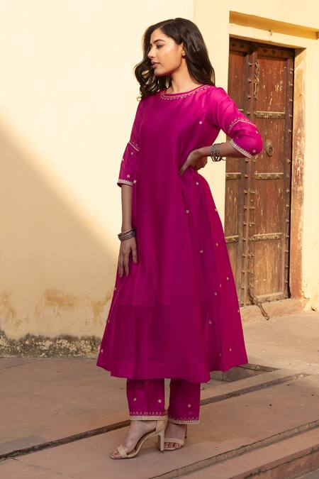 ASRUMO Fuchsia Chanderi, Muslin Embroidery Round Neck Ditsy Flora Anarkali Set at Aza Fashions ASRUMO_Fuchsia Chanderi, Muslin Embroidery Round Neck Ditsy Flora Anarkali Set _at_Aza_Fashions