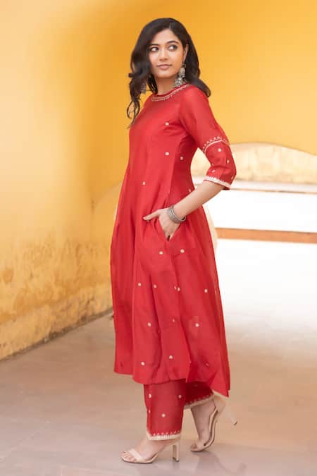 Buy_ASRUMO_Red Chanderi, Muslin Embroidery Round Neck Ditsy Bloom Anarkali Set 