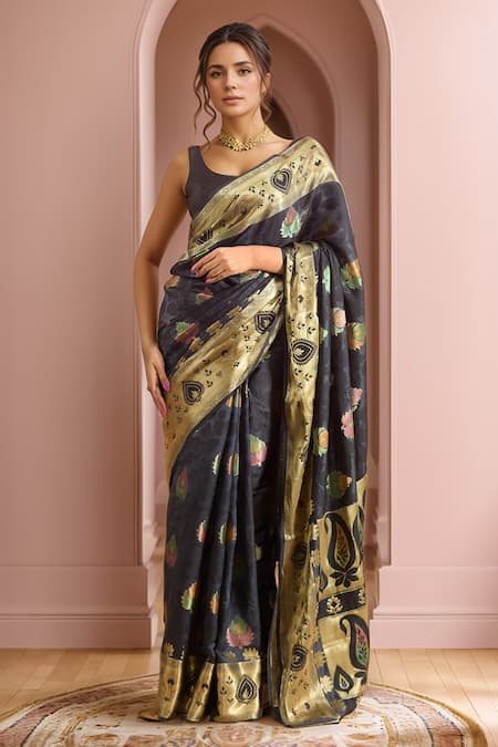 Samyukta Singhania Woven Paisley Motif Saree With Running Blouse 