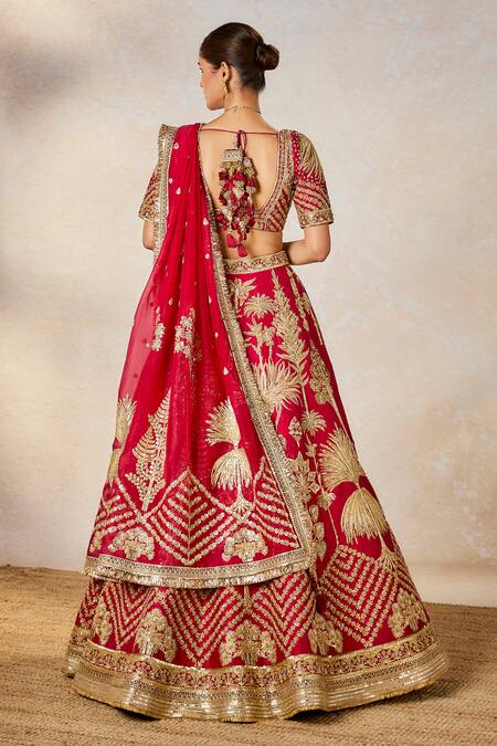 Shop Masaba Red , Organza Embroidery, Sequins Round Anar Bridal Lehenga Set Shop_Masaba_Red , Organza Embroidery, Sequins Round Anar Bridal Lehenga Set