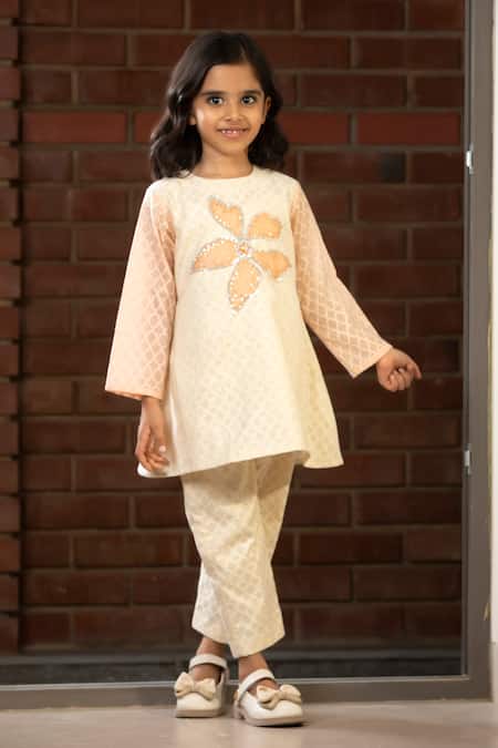 Snuggleme Off White Cotton Sequins, Embroidery Floral Kurta Set Online at Aza Fashions Snuggleme_Off White Cotton Sequins, Embroidery Floral Kurta Set _Online_at_Aza_Fashions