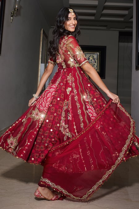Mahima Mahajan_Red Organza, Cotton Sequins, Mirrors V-neck Sindoori Embroidered Anarkali Set _at_Aza_Fashions