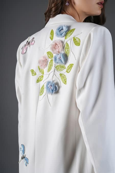Buy_Kyra By Nina + Deepika_Ivory Crepe Embroidery, Sequins Floral Dragonfly Blazer