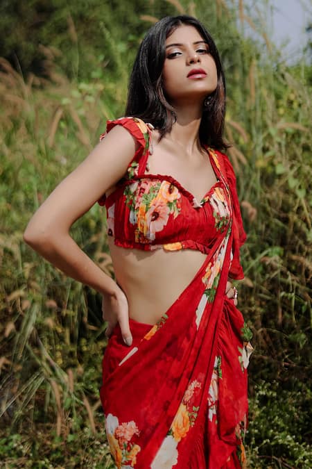 Shop_Foram Patel_Red Georgette Sweetheart Neck Floral Ruffle Pre-draped Saree With Blouse_Online_at_Aza_Fashions