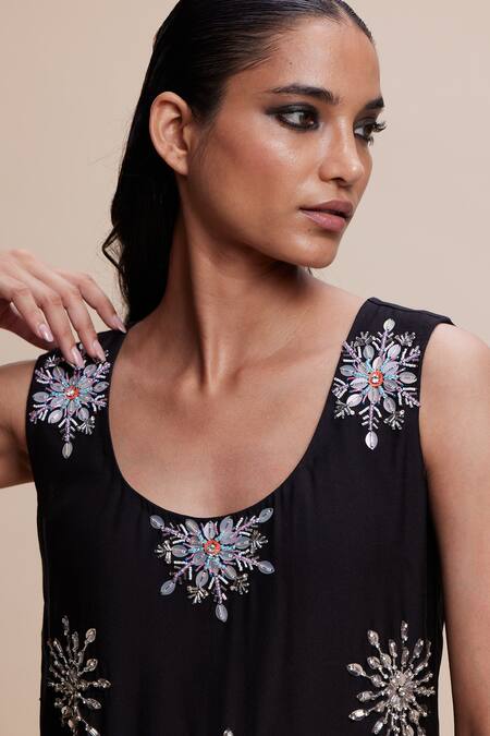 Shop Kangana Trehan Black Cotton, Silk Beads, Sequins Round Neck Floral Embellished Asymmetric Dress Shop_Kangana Trehan_Black Cotton, Silk Beads, Sequins Round Neck Floral Embellished Asymmetric Dress
