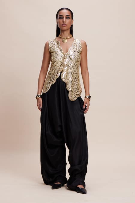 Kangana Trehan Floral Embellished Dhoti Pant Set 