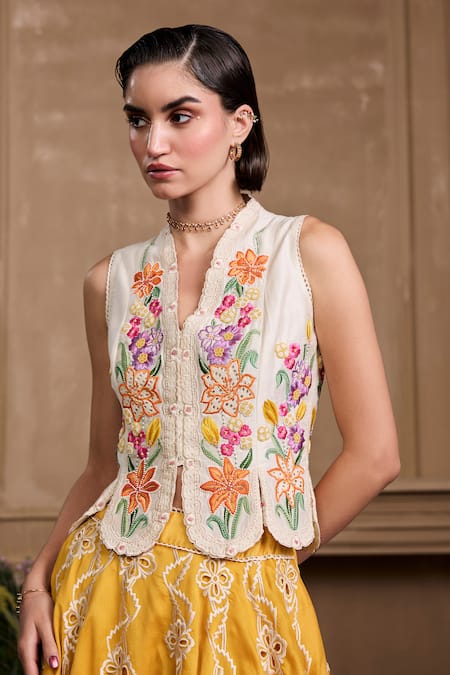 Chandrima Chanderi Floral Embroidered Waistcoat 