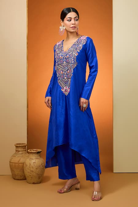 Neha Khullar Pure Silk Embroidered Kurta & Pant Set 