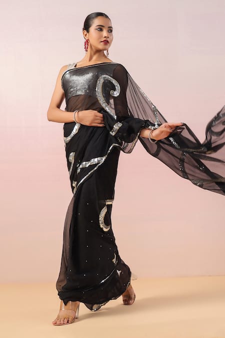 Ruar India Silver Chiffon Sequins Round Neck Kalbeliya Wave Embroidered Saree at Aza Fashions Ruar India_Silver Chiffon Sequins Round Neck Kalbeliya Wave Embroidered Saree _at_Aza_Fashions