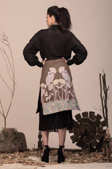 Shop Beejoliyo Black Suede Embroidered Thread Collared Shirt And Skirt Set at Aza Fashions Shop_Beejoliyo_Black Suede Embroidered Thread Collared Shirt And Skirt Set _at_Aza_Fashions