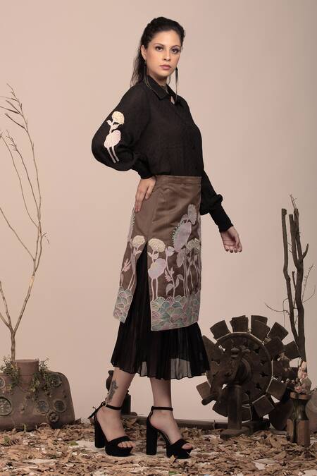 Beejoliyo Black Suede Embroidered Thread Collared Shirt And Skirt Set Online at Aza Fashions Beejoliyo_Black Suede Embroidered Thread Collared Shirt And Skirt Set _Online_at_Aza_Fashions