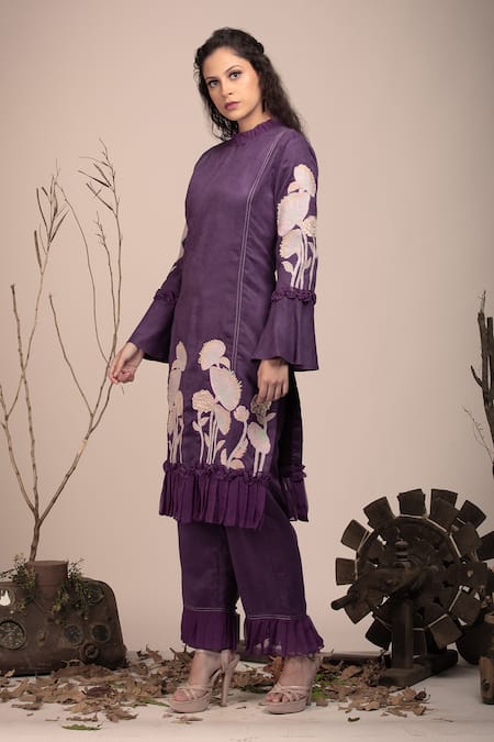 Beejoliyo_Purple Cotton, Suede Embroidery Round Neck Kurta And Pant Set _at_Aza_Fashions