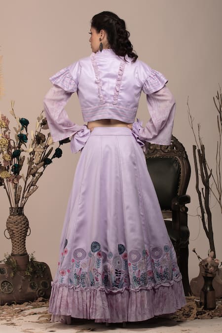 Beejoliyo Embroidered Jacket & Lehenga Set 