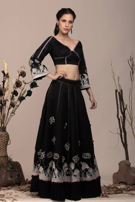 Shop_Beejoliyo_Black Cotton, Suede Applique, Embroidery V-neck Floral Lehenga Set _Online_at_Aza_Fashions