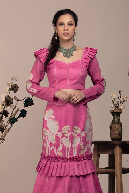 Beejoliyo_Pink Suede Applique Sweetheart Neck Embroidered Lehenga Set _Online_at_Aza_Fashions