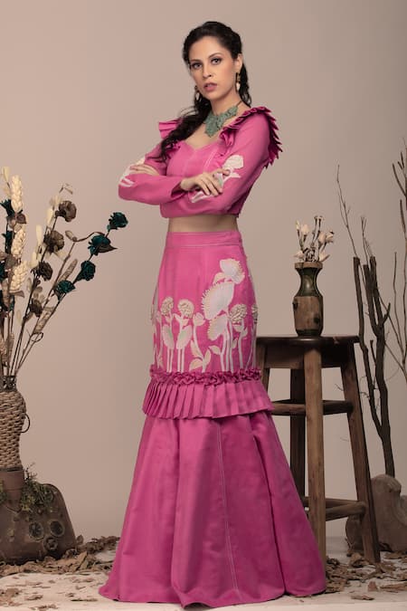 Buy_Beejoliyo_Pink Suede Applique Sweetheart Neck Embroidered Lehenga Set _Online_at_Aza_Fashions