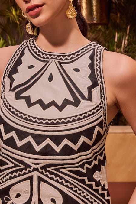 Buy House Of Eda Black Linen Embroidery Round Neck Geometric Abstract Applique Midi Dress Online at Aza Fashions Buy_House Of Eda_Black Linen Embroidery Round Neck Geometric Abstract Applique Midi Dress _Online_at_Aza_Fashions