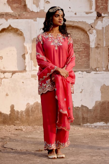 Khushboo Bagri Floral Motif Red Kurta Pant Set 