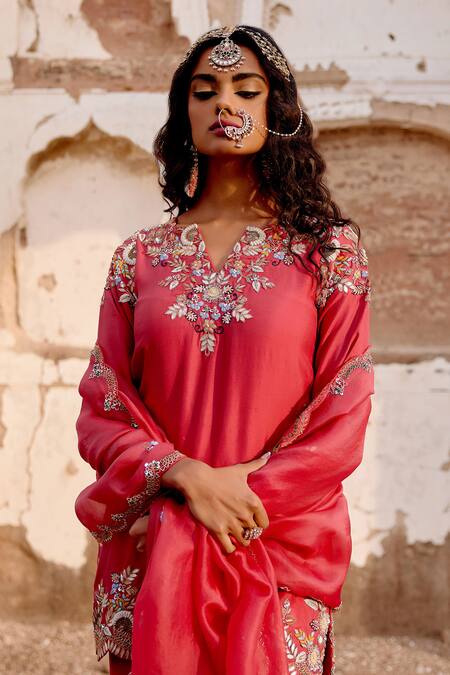 Buy_Khushboo Bagri_Red Crepe, Silk Organza Embroidery Split V-neck Floral Motif Kurta Pant Set _Online_at_Aza_Fashions