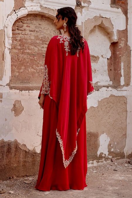 Khushboo Bagri Red Zardozi Embroidered Cape Set 