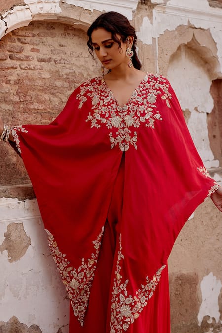 Khushboo Bagri_Red Silk, Crepe Zari V-neck Zardozi Embroidered Cape Set _Online_at_Aza_Fashions