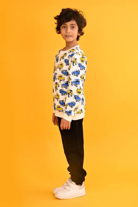 Shop_Anthrilo_White Fleece Cars Print Set _Online_at_Aza_Fashions