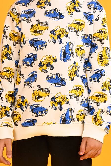 Anthrilo_White Fleece Cars Print Set _at_Aza_Fashions