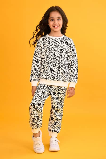 Anthrilo Heart Print Fleece Sweatshirt With Joggers 