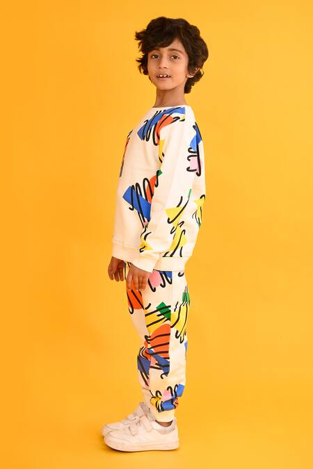 Anthrilo_White Fleece Smocking Scribble Print Sweatshirt And Joggers Set _Online_at_Aza_Fashions