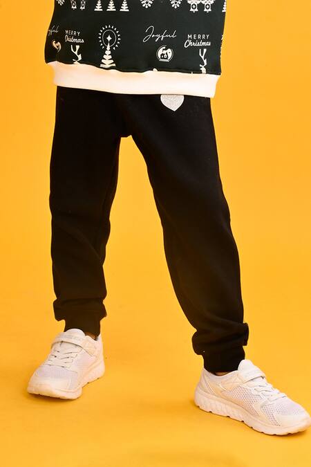 Shop_Anthrilo_Green Fleece Christmas Vibe Print Set_Online_at_Aza_Fashions