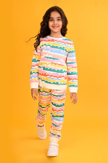 Buy Anthrilo Multi Color Fleece Scallop Print Sweatshirt And Joggers Set Online at Aza Fashions Buy_Anthrilo_Multi Color Fleece Scallop Print Sweatshirt And Joggers Set_Online_at_Aza_Fashions