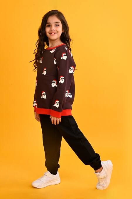 Buy Anthrilo Brown Fleece Santa Claus Print Sweatshirt And Joggers Set Online at Aza Fashions Buy_Anthrilo_Brown Fleece Santa Claus Print Sweatshirt And Joggers Set_Online_at_Aza_Fashions