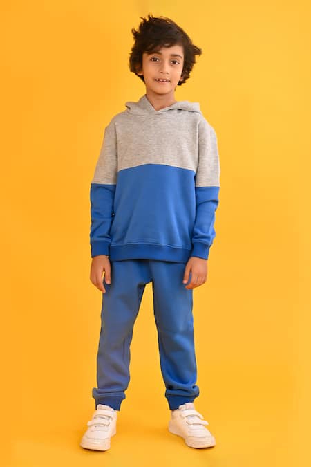 Anthrilo Colorblocked Hoodie Sweatshirt With Solid Joggers 