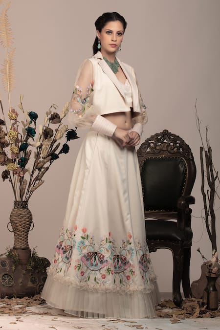 Beejoliyo_Beige Organza, Suede Embroidery Sweetheart Neck, Lehenga Set With Jacket _Online_at_Aza_Fashions