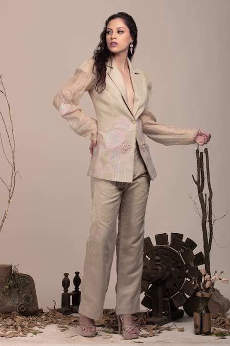 Buy_Beejoliyo_Beige Suede Embroidered Thread Lapel Collar Floral Applique Blazer And Pant Set 