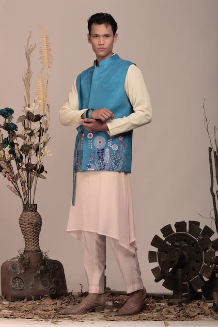 BEEJOLIYO Botanical Embroidered Nehru Jacket With Kurta Set 