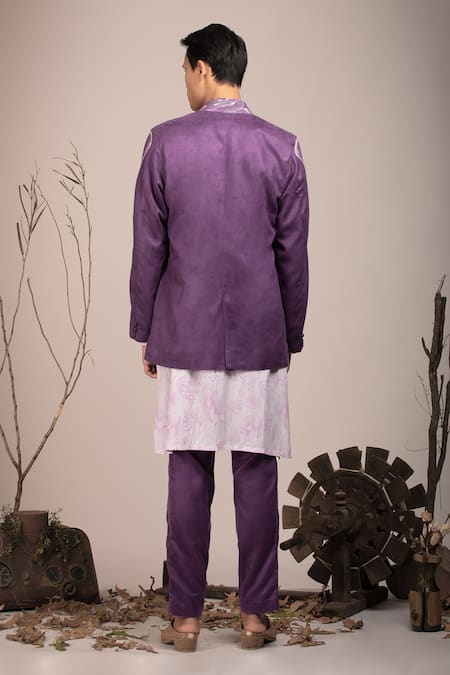 Beejoliyo Geometric Embroidered Jacket Kurta Set 