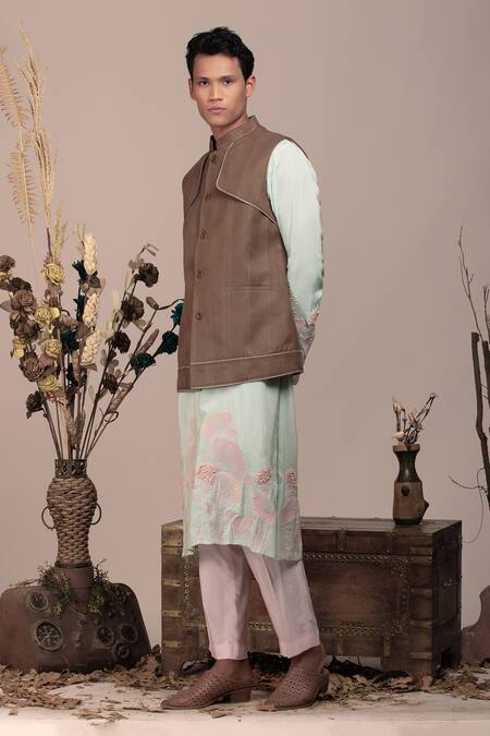 Beejoliyo Green Cotton, Suede Embroidery Floral Kurta With Nehru Jacket Online at Aza Fashions Beejoliyo_Green Cotton, Suede Embroidery Floral Kurta With Nehru Jacket _Online_at_Aza_Fashions