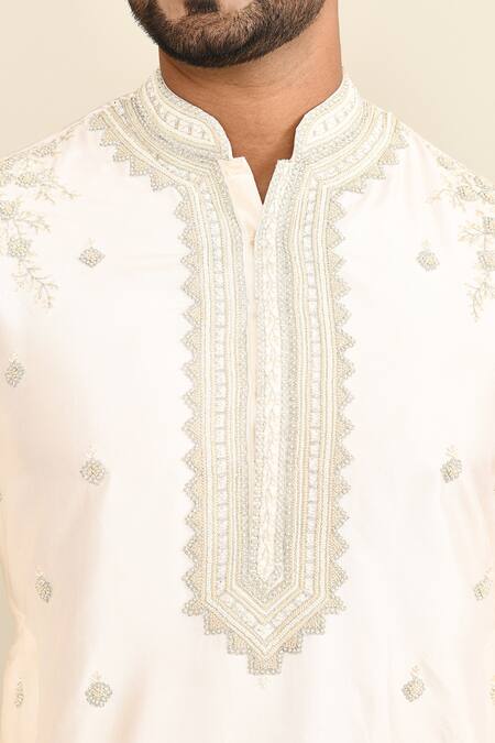 Buy_Kalighata_Ivory Chanderi Embroidery Butti Kurta Set 