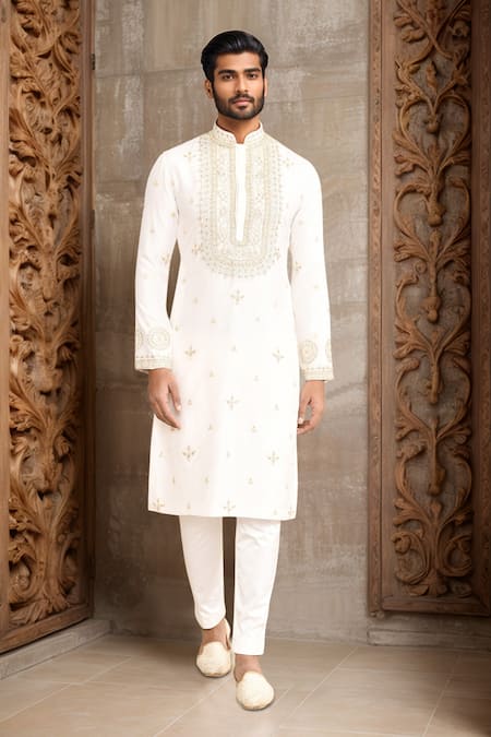 Kalighata Embroidered Ivory Kurta & Pant Set 