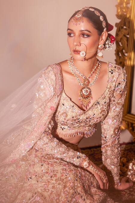 Shop Chaashni By Maansi And Ketan Ivory Organza, Net Pearls, Sequins, Mirrors Scoop Embroidered Bridal Lehenga Set Shop_Chaashni By Maansi And Ketan_Ivory Organza, Net Pearls, Sequins, Mirrors Scoop Embroidered Bridal Lehenga Set