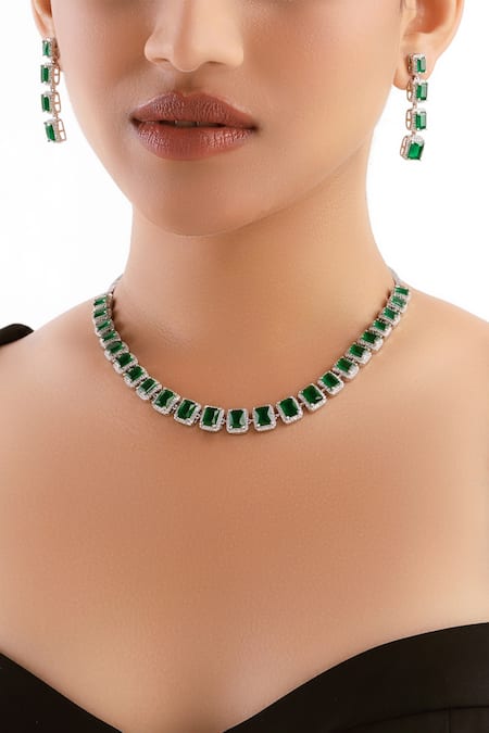 Curio Cottage The Radiant Emerald Stone Streak Necklace Set 