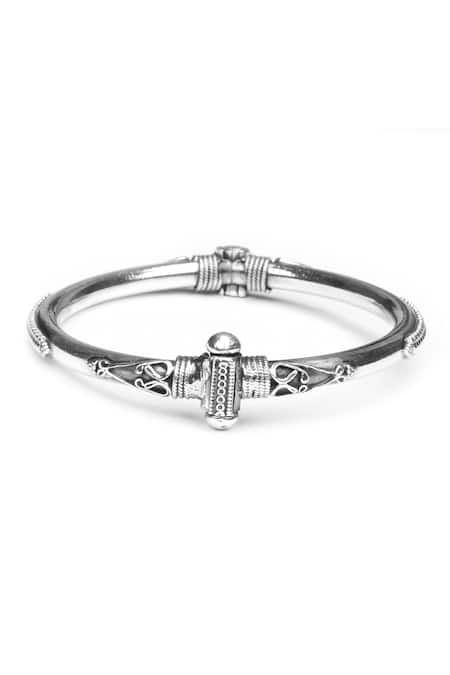 Sangeeta Boochra Camilla Carved Silver Bracelet 