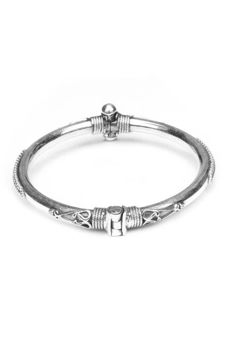 Buy_Sangeeta Boochra_Silver Plated Camilla Carved Bracelet _Online_at_Aza_Fashions