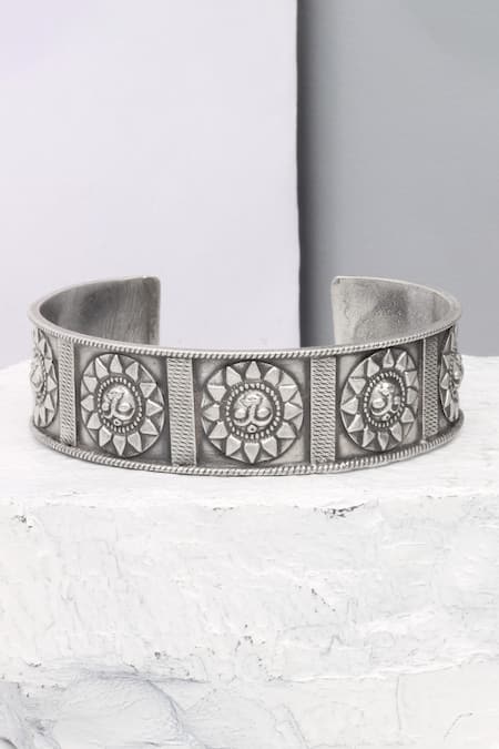 Sangeeta Boochra Adelita Carved Cuff Bracelet 