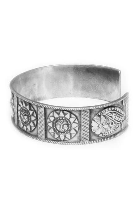 Buy_Sangeeta Boochra_Silver Plated Carved Cuff Bracelet _Online_at_Aza_Fashions