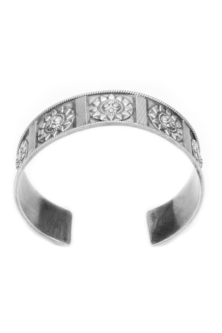 Sangeeta Boochra_Silver Plated Carved Cuff Bracelet _at_Aza_Fashions