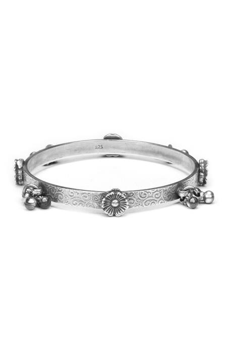 Sangeeta Boochra_Silver Plated Beads Floral Carved Bracelet _Online_at_Aza_Fashions